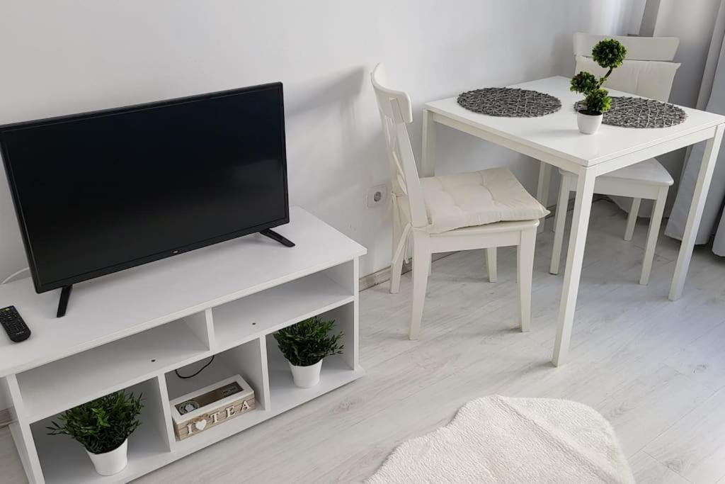 Victoriei Central Studio Apartment Bucharest Luaran gambar